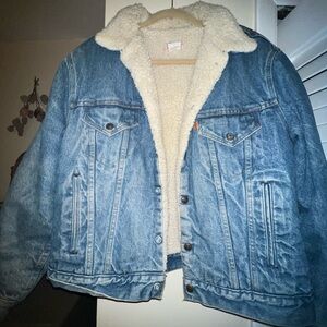 Vintage Levi’s Sherpa Lined Denim Jacket